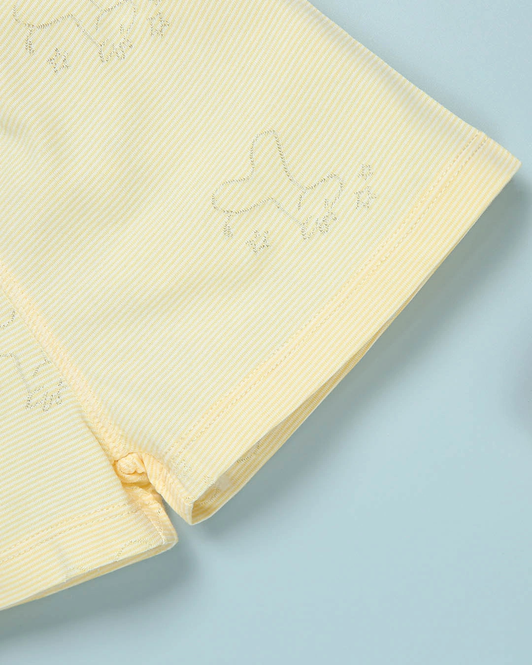 Bộ tay ngắn bé trai Pony Kids cài chéo in gấu màu vàng 10