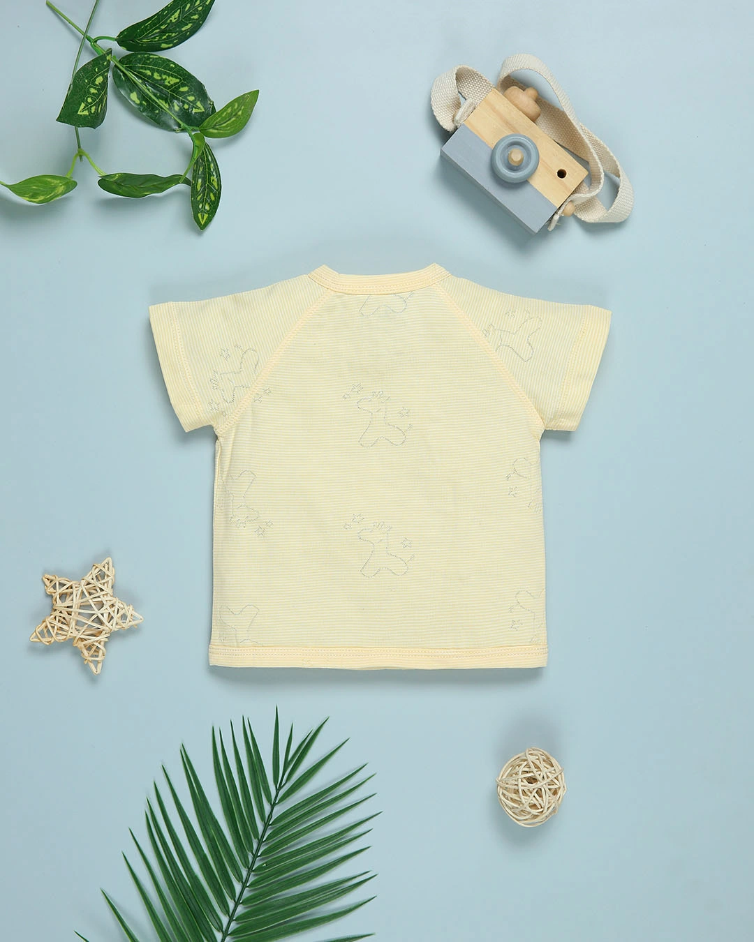 Bộ tay ngắn bé trai Pony Kids cài chéo in gấu màu vàng 3