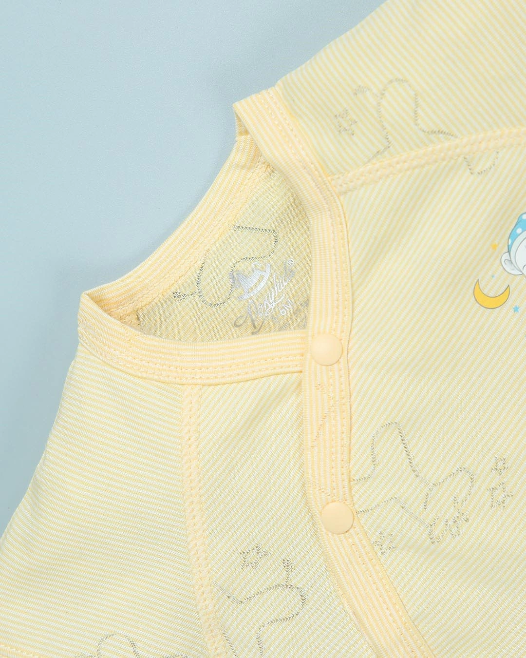 Bộ tay ngắn bé trai Pony Kids cài chéo in gấu màu vàng 4