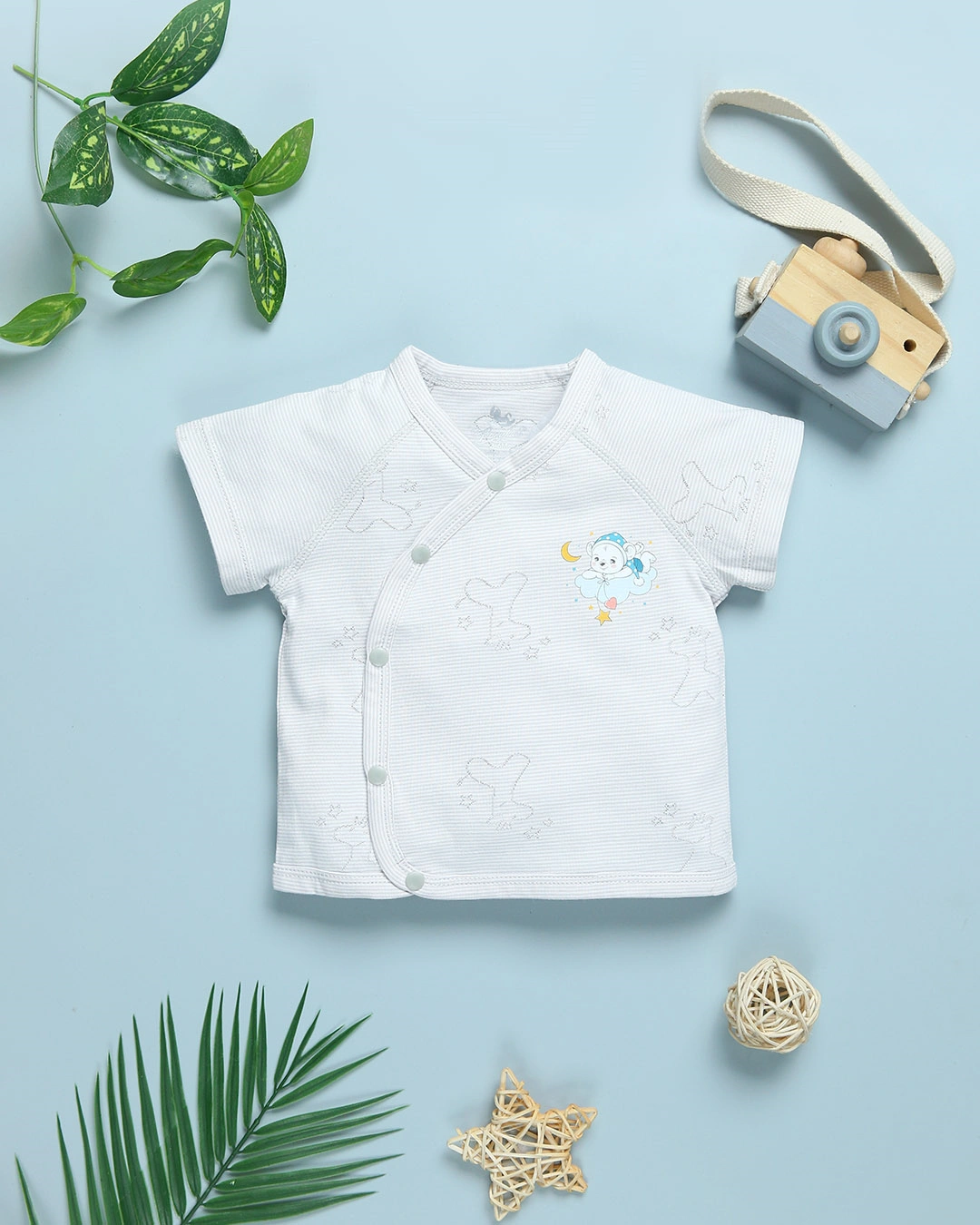 Bộ tay ngắn bé trai Pony Kids cài chéo in gấu màu vàng 26