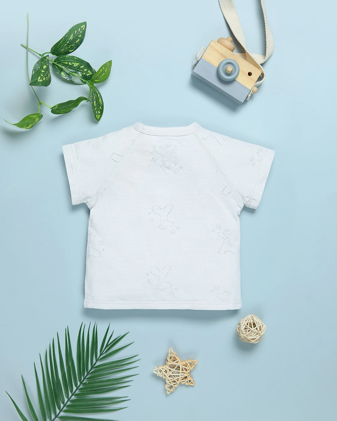 Bộ tay ngắn bé trai Pony Kids cài chéo in gấu màu vàng 27