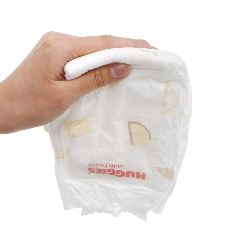 Tã dán Huggies Skin Perfect size M 76 + 3 miếng (6 - 11 kg) - Giao bao bì cộng miếng ngẫu nhiên 10