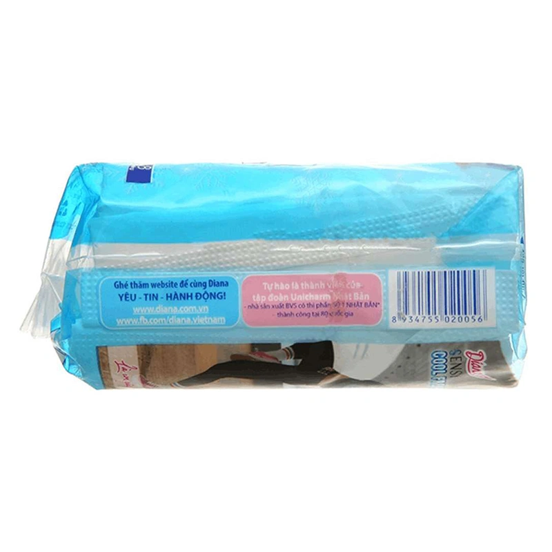 Băng vệ sinh ban ngày Diana Sensi Cool Fresh siêu mỏng không cánh 8 miếng 4