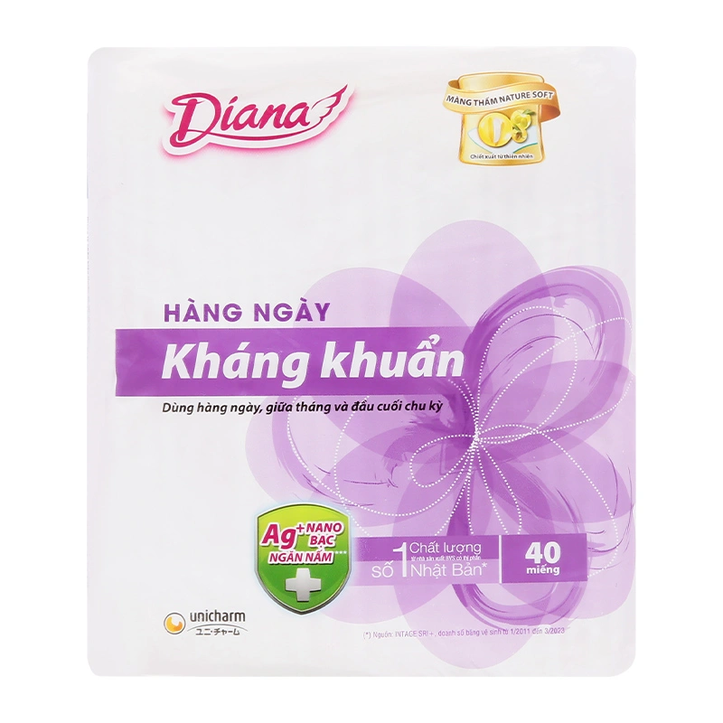 Băng vệ sinh hàng ngày Diana Sensi Kháng Khuẩn mềm mại không cánh 40 miếng 2