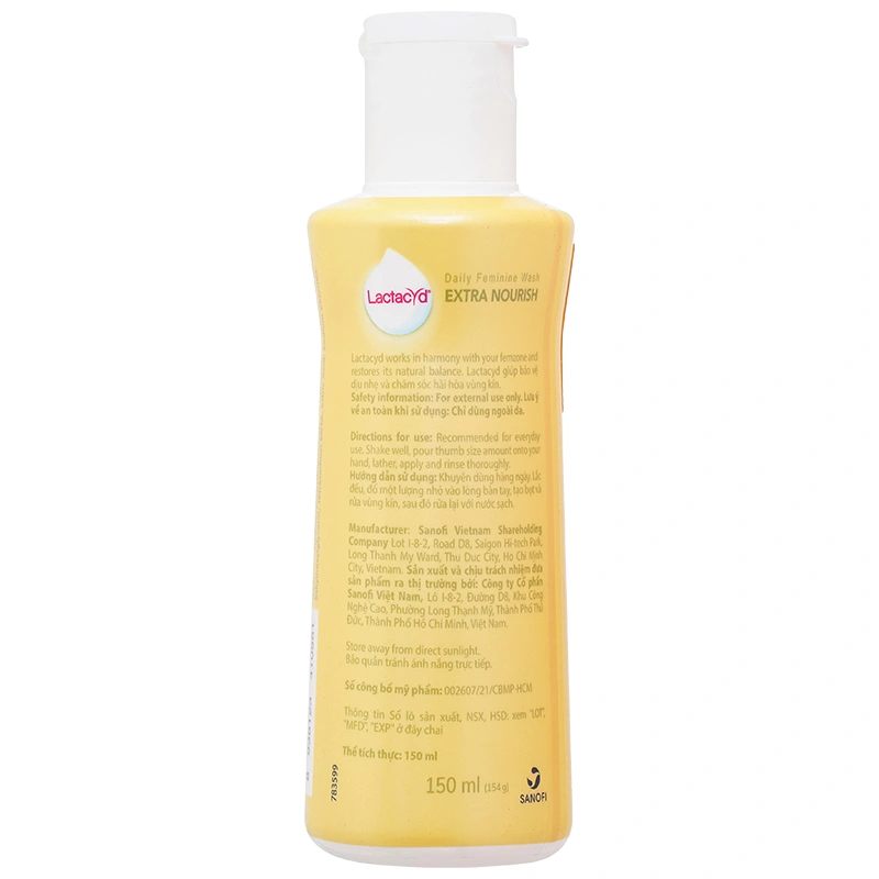 Dung dịch vệ sinh phụ nữ Lactacyd Extra Nourish hương dịu nhẹ 150 ml 2