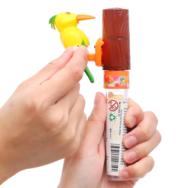 Kẹo đồ chơi chim gõ kiến Shantou Juqi hương dâu hộp 8g (từ 3 tuổi) 6