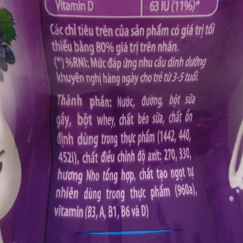 Lốc 6 chai sữa chua uống tiệt trùng Fristi vị nho 80 ml (từ 1 tuổi) 6