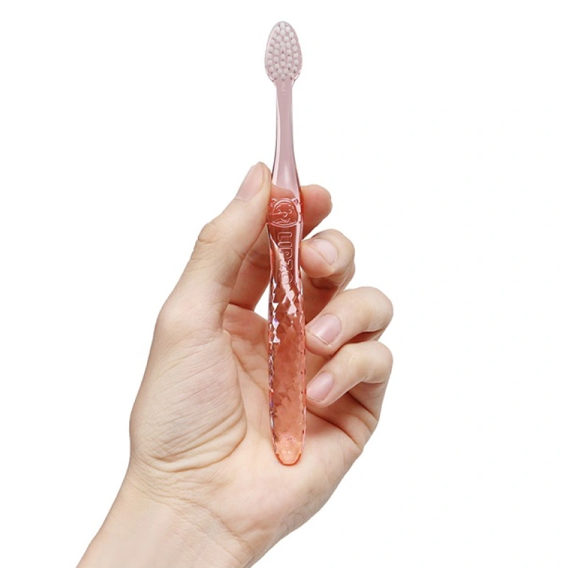 Bàn chải cho bé Lipzo Crystal Kids lông siêu mềm (1 - 5 tuổi) - Màu ngẫu nhiên 4