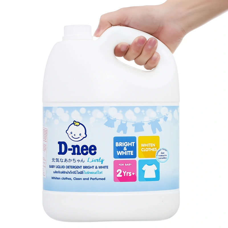Nước giặt quần áo cho bé D-nee Trắng hương thơm dịu nhẹ can 3 lít 4