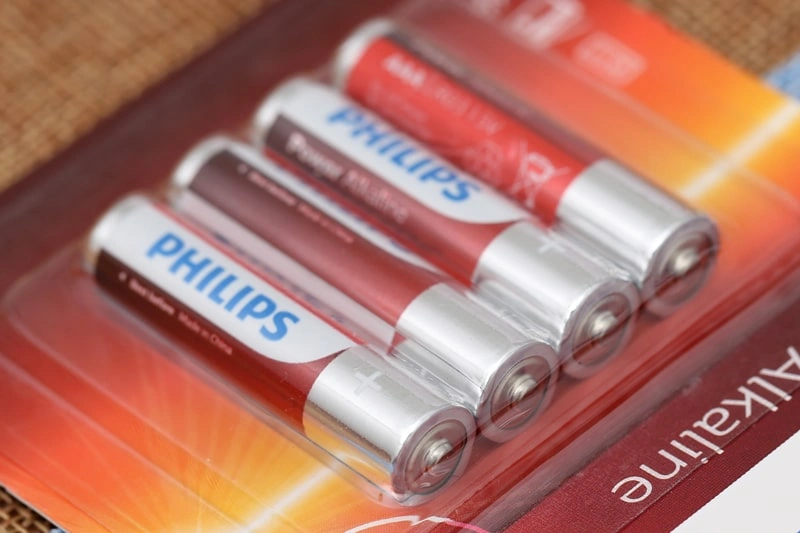 Pin AAA 4 viên Alkaline Philips LR03P4B 2