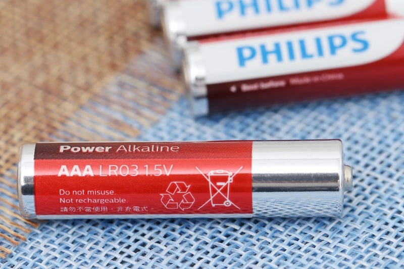 Pin AAA 4 viên Alkaline Philips LR03P4B 6