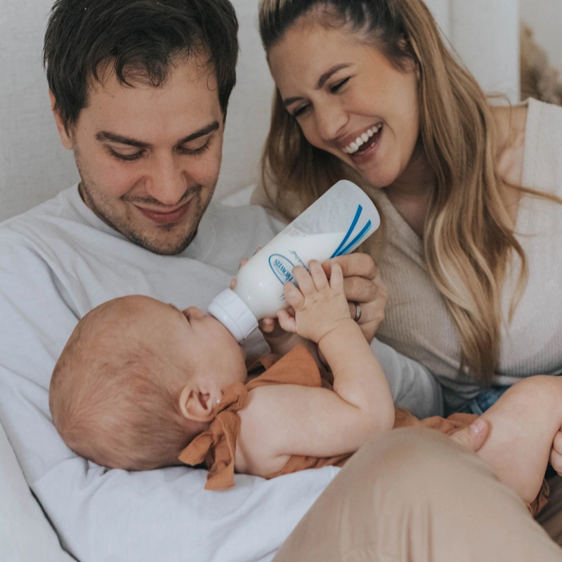 Bình sữa nhựa PP Dr.Brown's cổ hẹp 120 ml (mọi độ tuổi) - Giao ngẫu nhiên 18