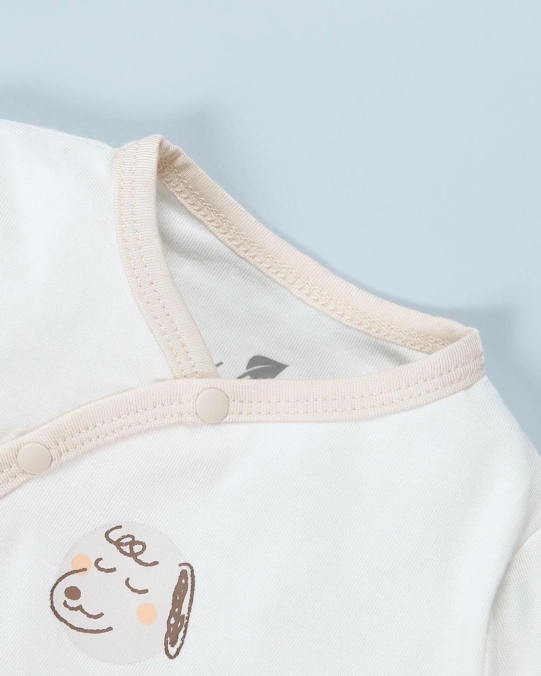 Bộ tay dài cài lệch Lullaby NH973R màu trắng - be 4