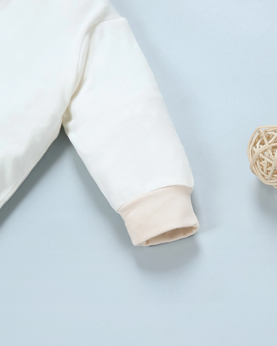 Bộ tay dài cài lệch Lullaby NH973R màu trắng - be 5