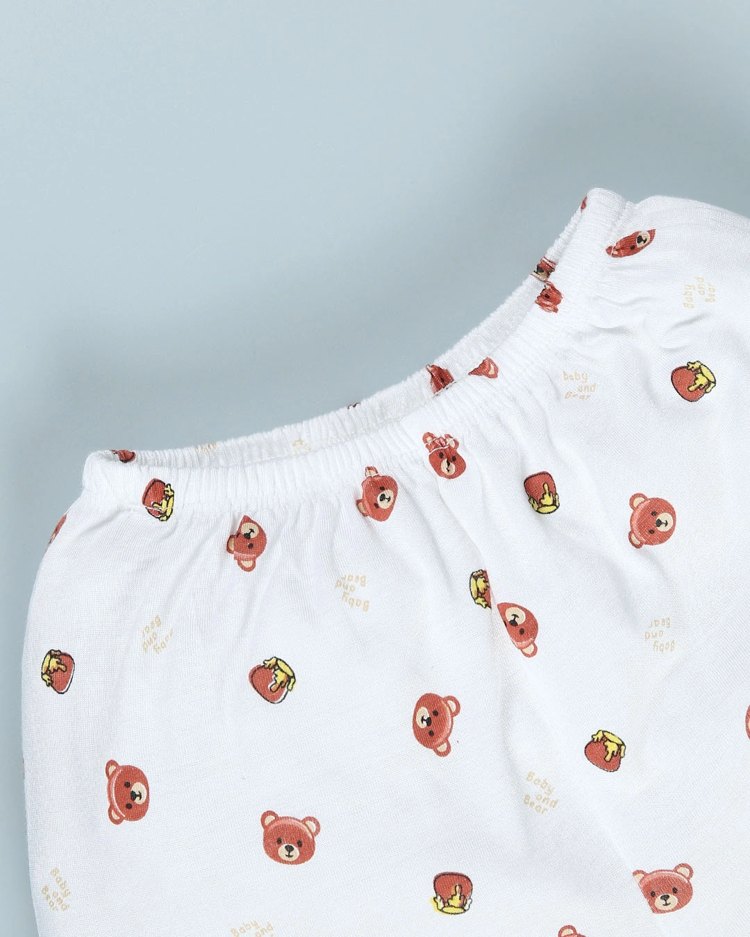 Bộ tay ngắn in hình gấu IQ Baby màu trắng 7