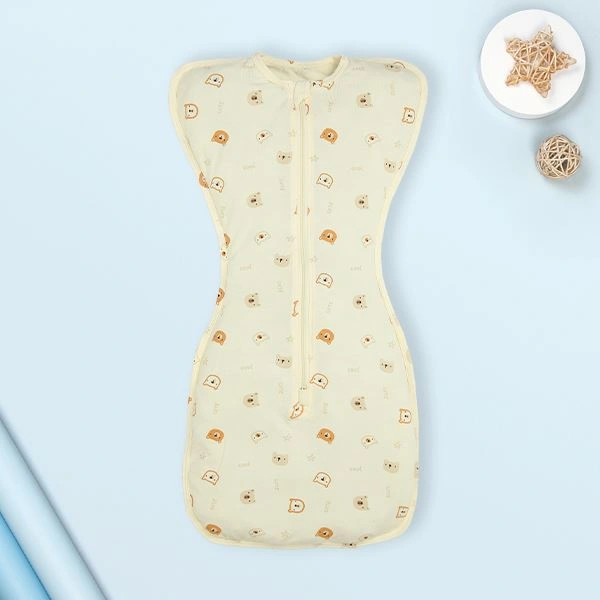 Nhộng chũn có khóa Lullaby NH705R 1 - 3 tháng màu be 1