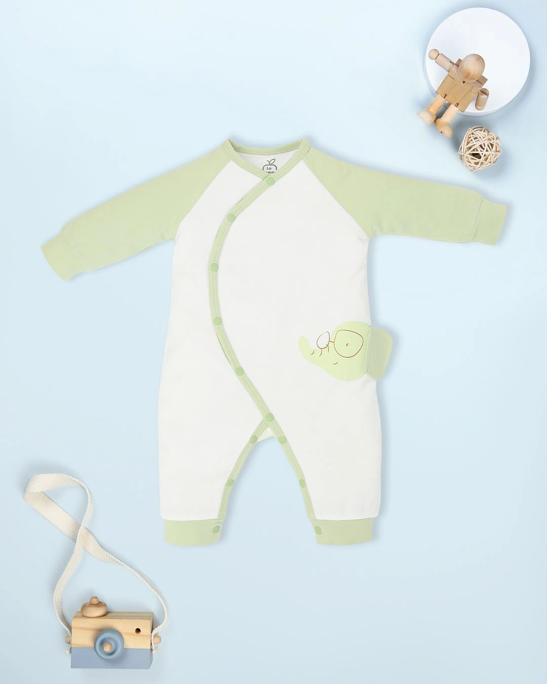 Bodysuit cài chéo La Pomme màu trắng - xanh lá 5