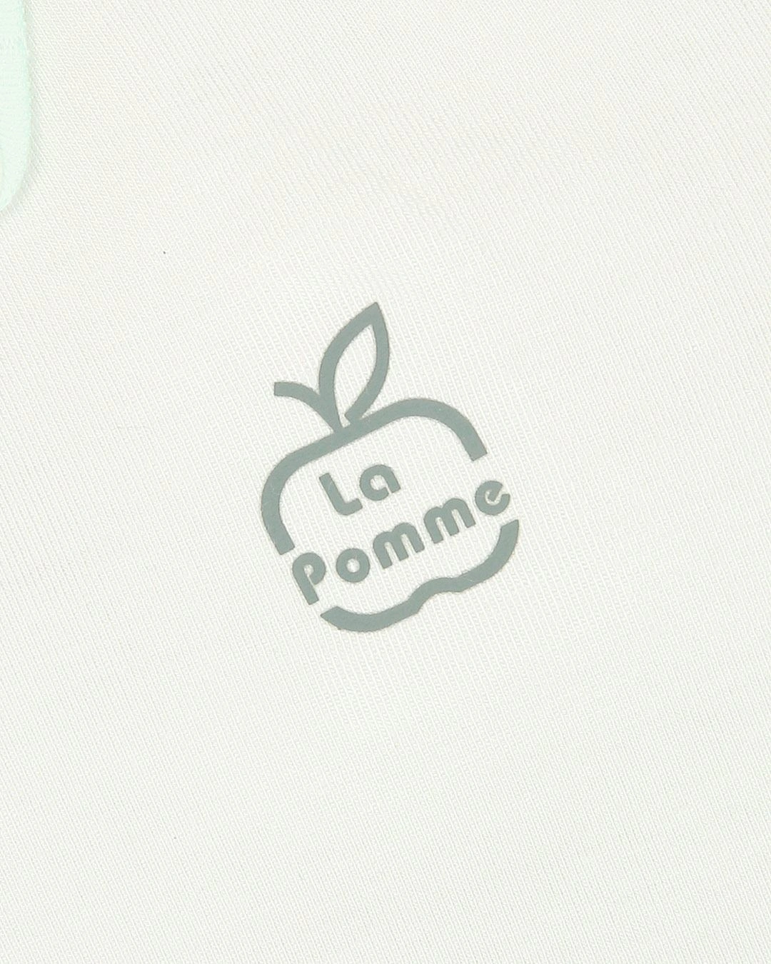 Set yếm cổ đức túi cài La Pomme màu xanh mint - trắng 12