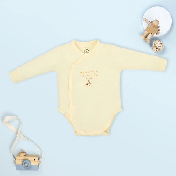 Bodysuit cài chéo dễ thương La Pomme màu trắng 12
