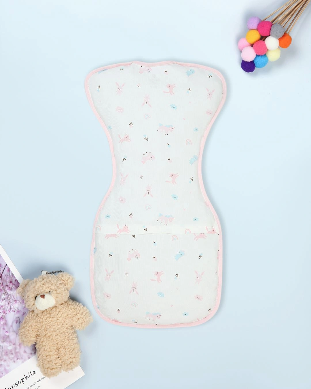 Nhộng chũn có khóa Lullaby NH756R 1 - 3 tháng màu trắng - hồng 2