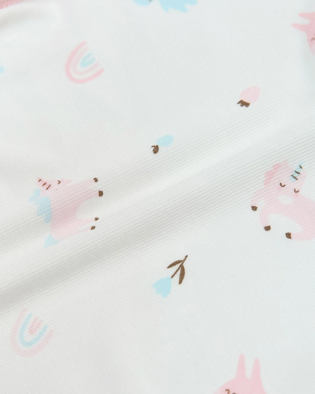 Nhộng chũn có khóa Lullaby NH756R 1 - 3 tháng màu trắng - hồng 5