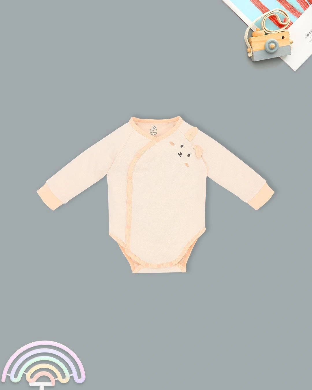 Bodysuit cài chéo tai thỏ xinh xắn La Pomme màu be 4
