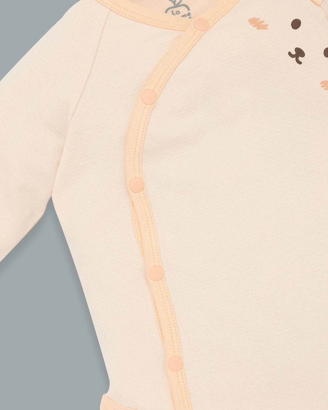 Bodysuit cài chéo tai thỏ xinh xắn La Pomme màu be 8