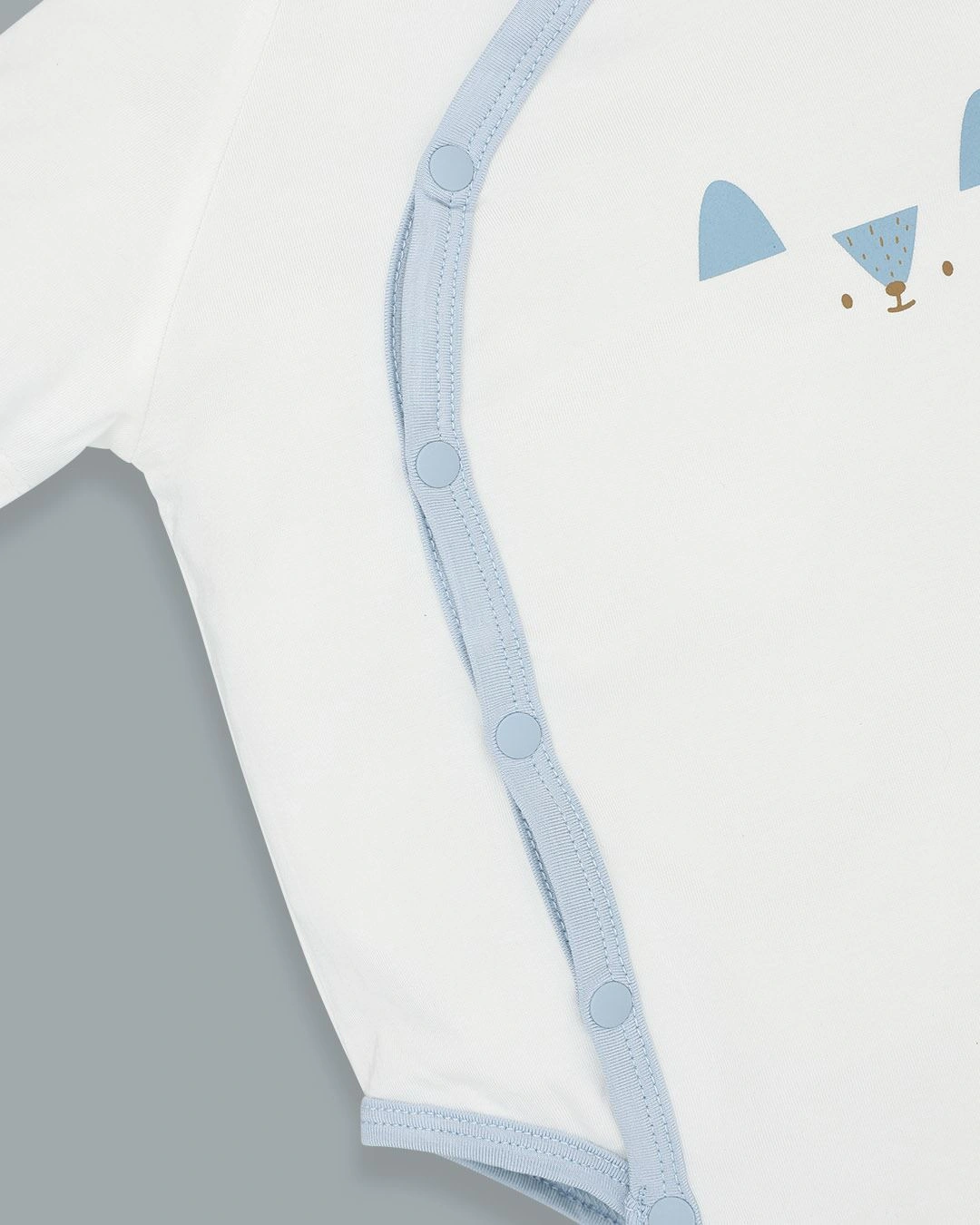 Bodysuit cài chéo La Pomme màu trắng - xanh dương 5
