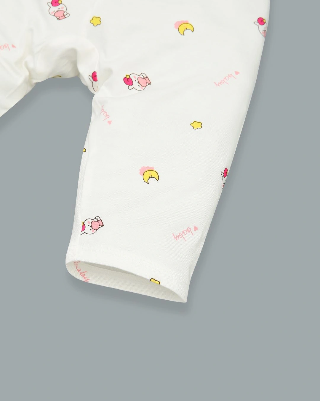 Bộ tay dài in hình thỏ baby IQ Baby màu trắng 10