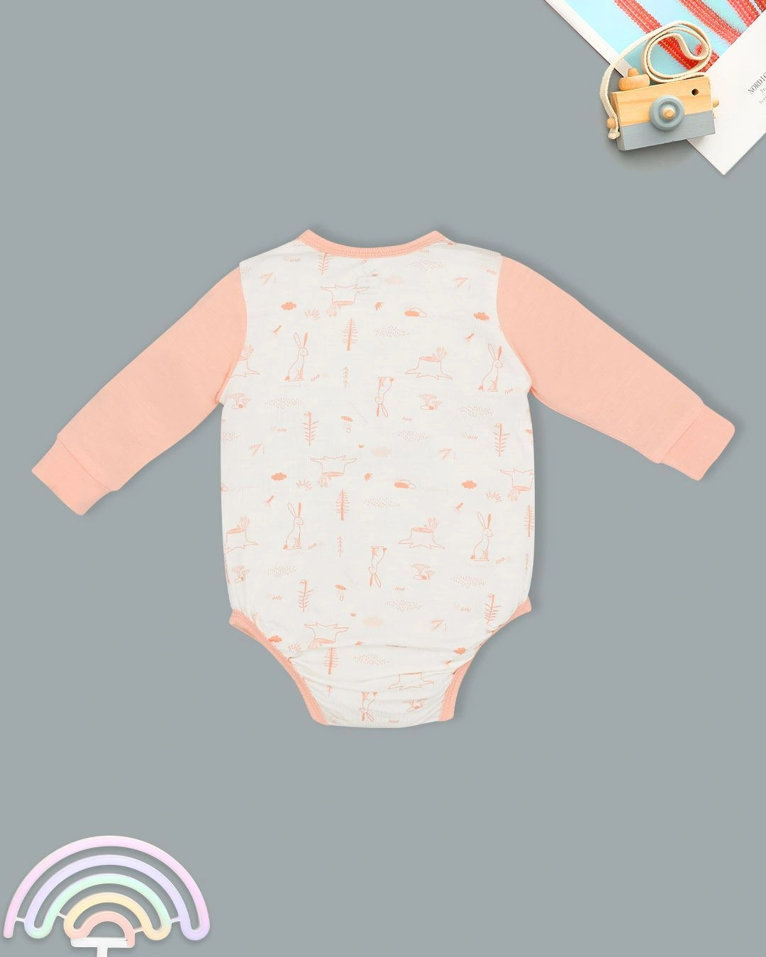 Bodysuit cài chéo thỏ con La Pomme màu hồng - trắng 6