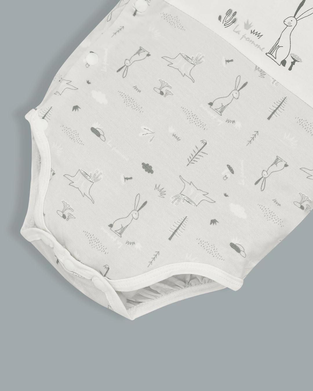 Bodysuit cài chéo thỏ con La Pomme màu ghi - trắng 5