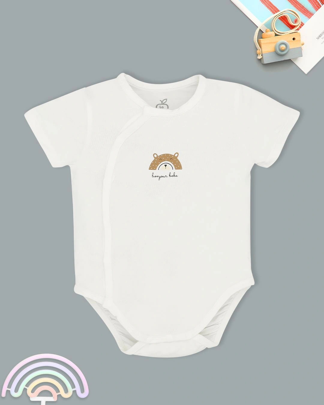 Bodysuit cài chéo gấu con La Pomme màu trắng 4