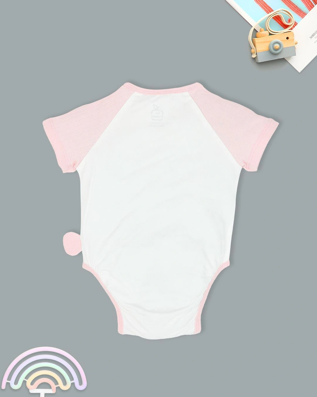Bodysuit cài chéo xin chào người bạn đáng yêu La Pomme màu trắng - xanh mint 10