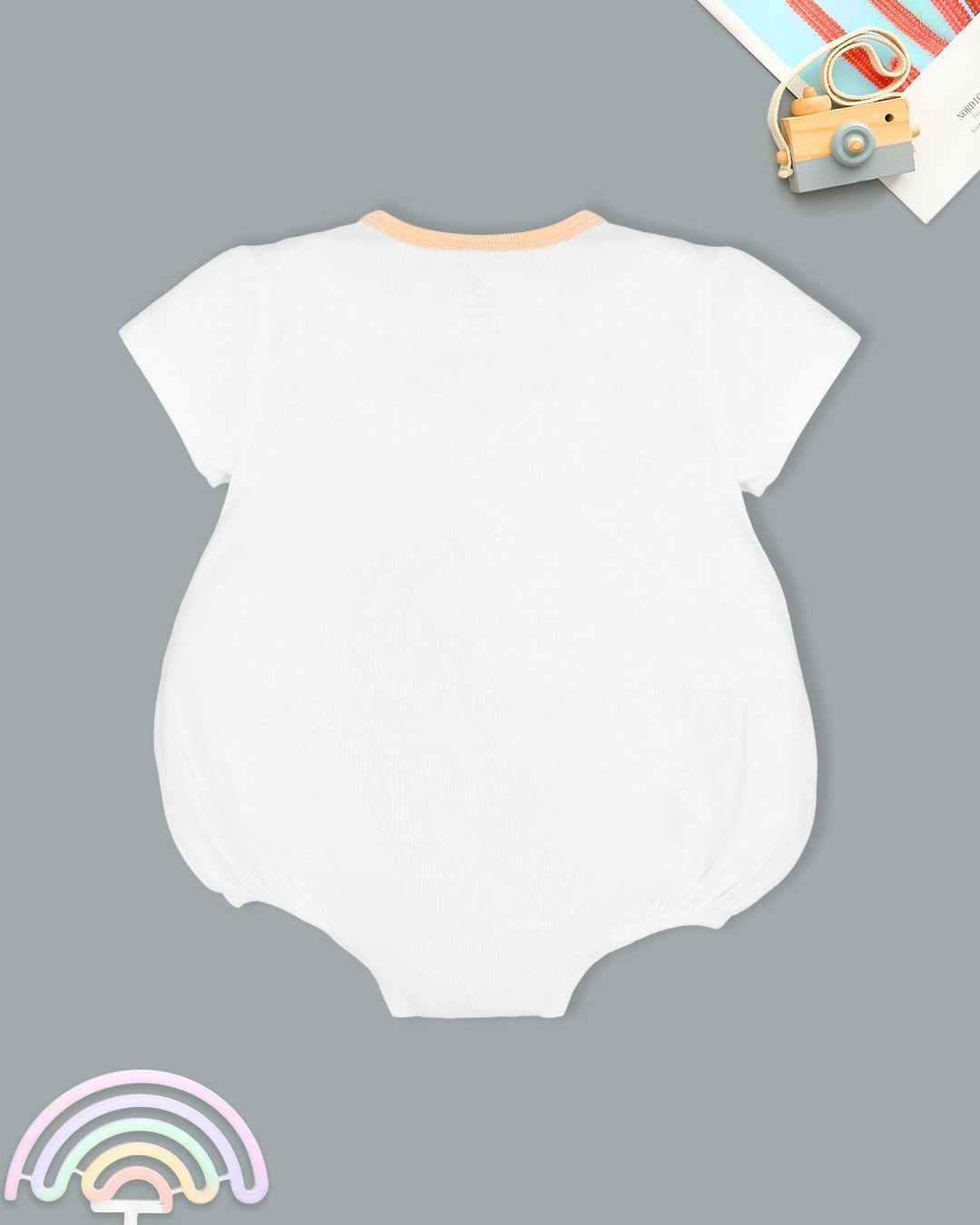 Bodysuit tay ngắn bèo nhún La Pomme màu trắng - cam 2