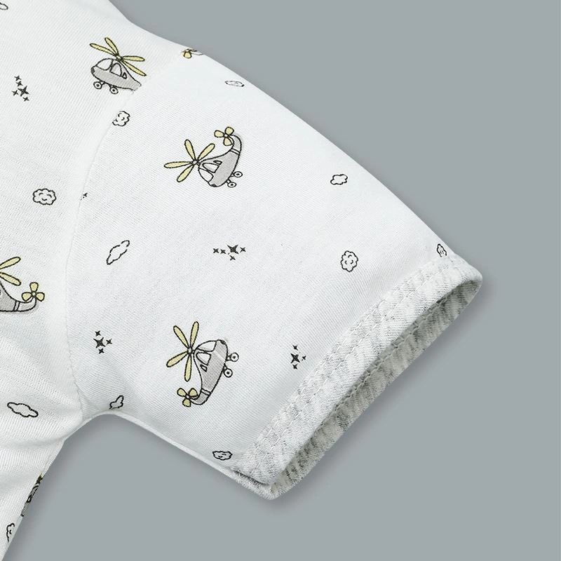 Bộ tay ngắn cài lệch in hình máy bay IQ Baby màu trắng viền xám 5