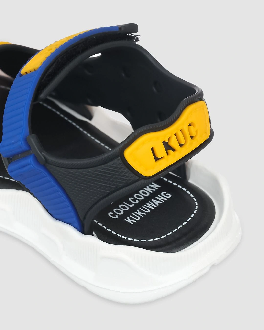 Giày sandal cho bé trai Á Châu Avakids AC56 màu vàng - xanh dương 6