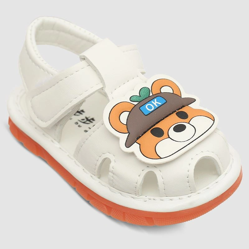 Giày tập đi cho bé Á Châu Avakids AC65 màu trắng 2