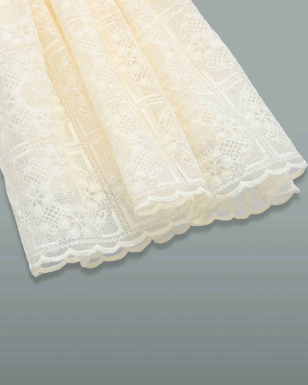 Đầm bé gái Lullaby NH329N màu kem 5