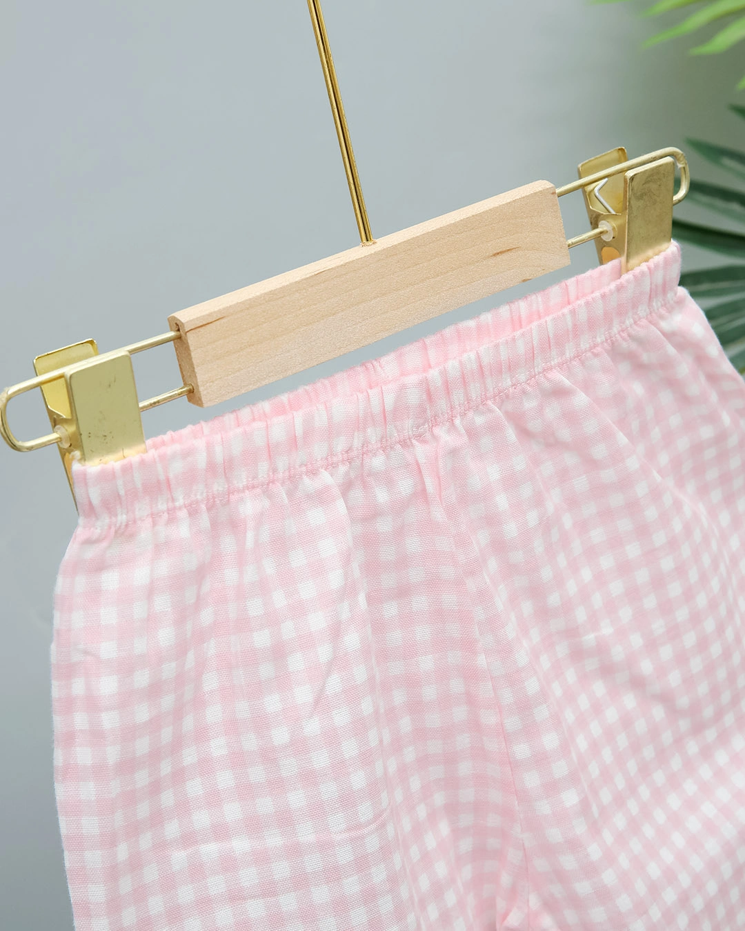 Bộ sát nách bé gái Lullaby NH937R màu trắng - hồng 9