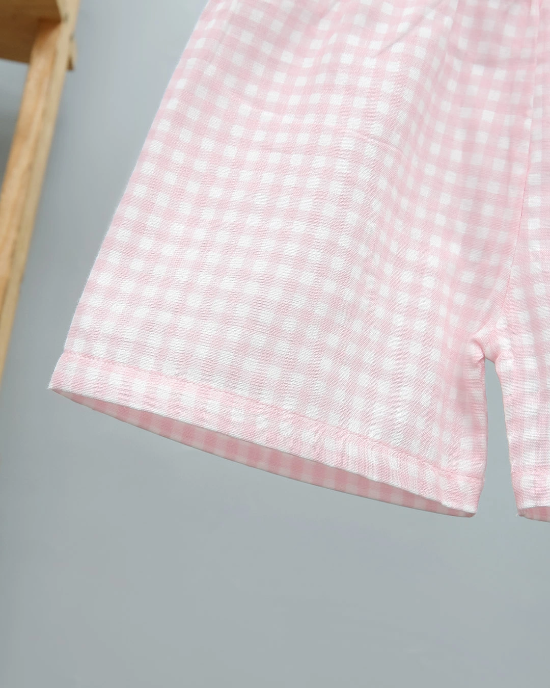 Bộ sát nách bé gái Lullaby NH937R màu trắng - hồng 10