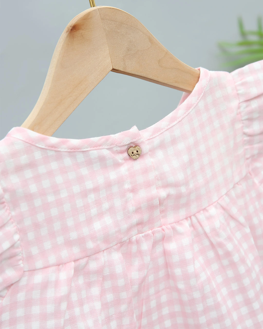 Bộ sát nách bé gái Lullaby NH937R màu trắng - hồng 6