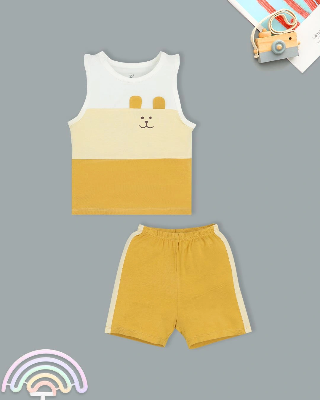 Bộ sát nách bé gái La Pomme trẻ nhỏ màu vàng 4