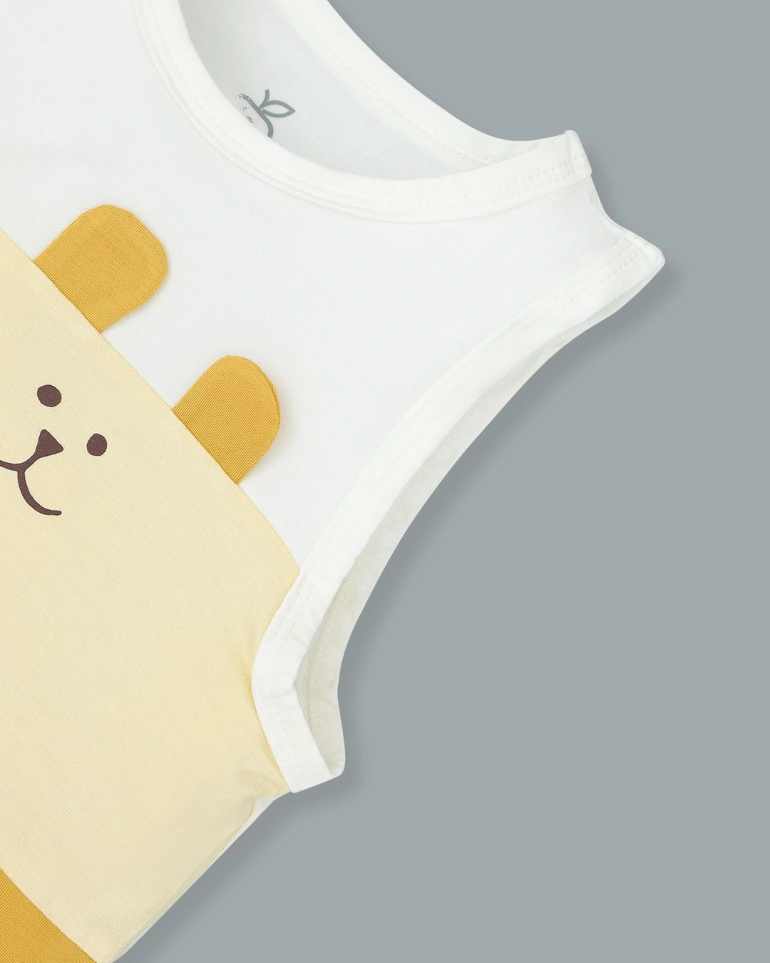 Bộ sát nách bé gái La Pomme trẻ nhỏ màu vàng 8