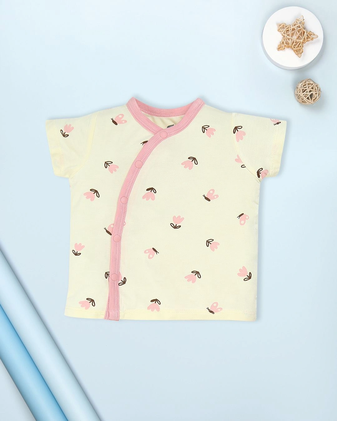 Bộ tay ngắn bé gái Lullaby NH994R màu be - hồng 2