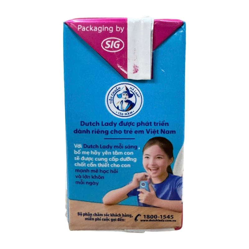 Thùng 48 hộp sữa tiệt trùng Dutch Lady có đường hương dâu 110 ml (từ 1 tuổi) - Giao bao bì ngẫu nhiên 8