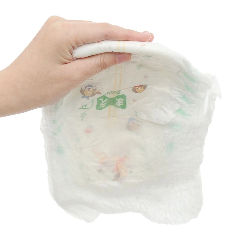 Tã quần cho bé trai Moony size XL 38 miếng (12 - 22 kg) - Giao bao bì ngẫu nhiên 24