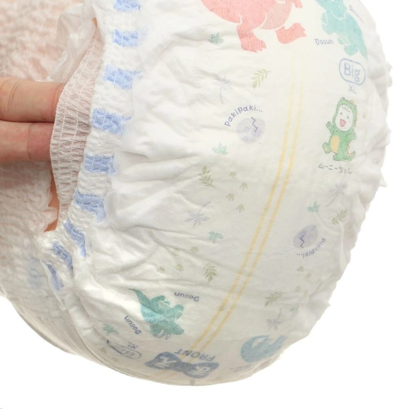 Tã quần cho bé trai Moony size XL 38 miếng (12 - 22 kg) - Giao bao bì ngẫu nhiên 9