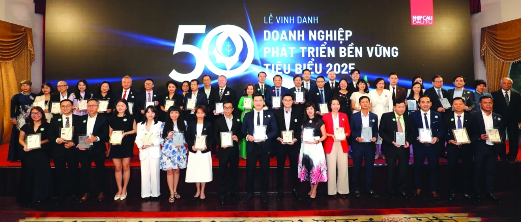 MWG Listed Among Top 50 Corporate Sustainability Awards In Vietnam For Four Consecutive Years