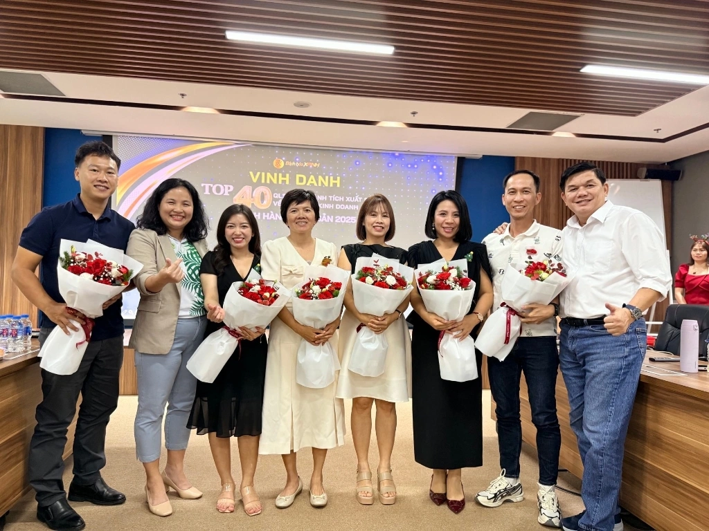 Vinh Danh Top 40 Quan Ly Sieu Thi Co Thanh Tich Xuat Sac Nganh Hang Thuy Hai San Bach Hoa Xanh