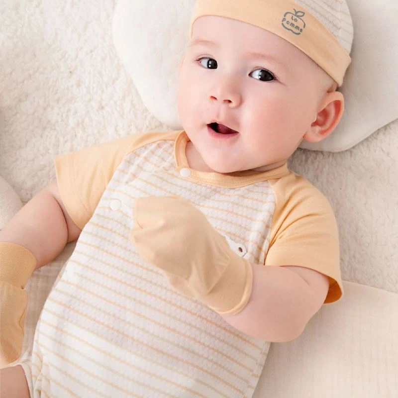 Bodysuit cài chéo kẹo ngọt bé con La Pomme màu be - trắng 3